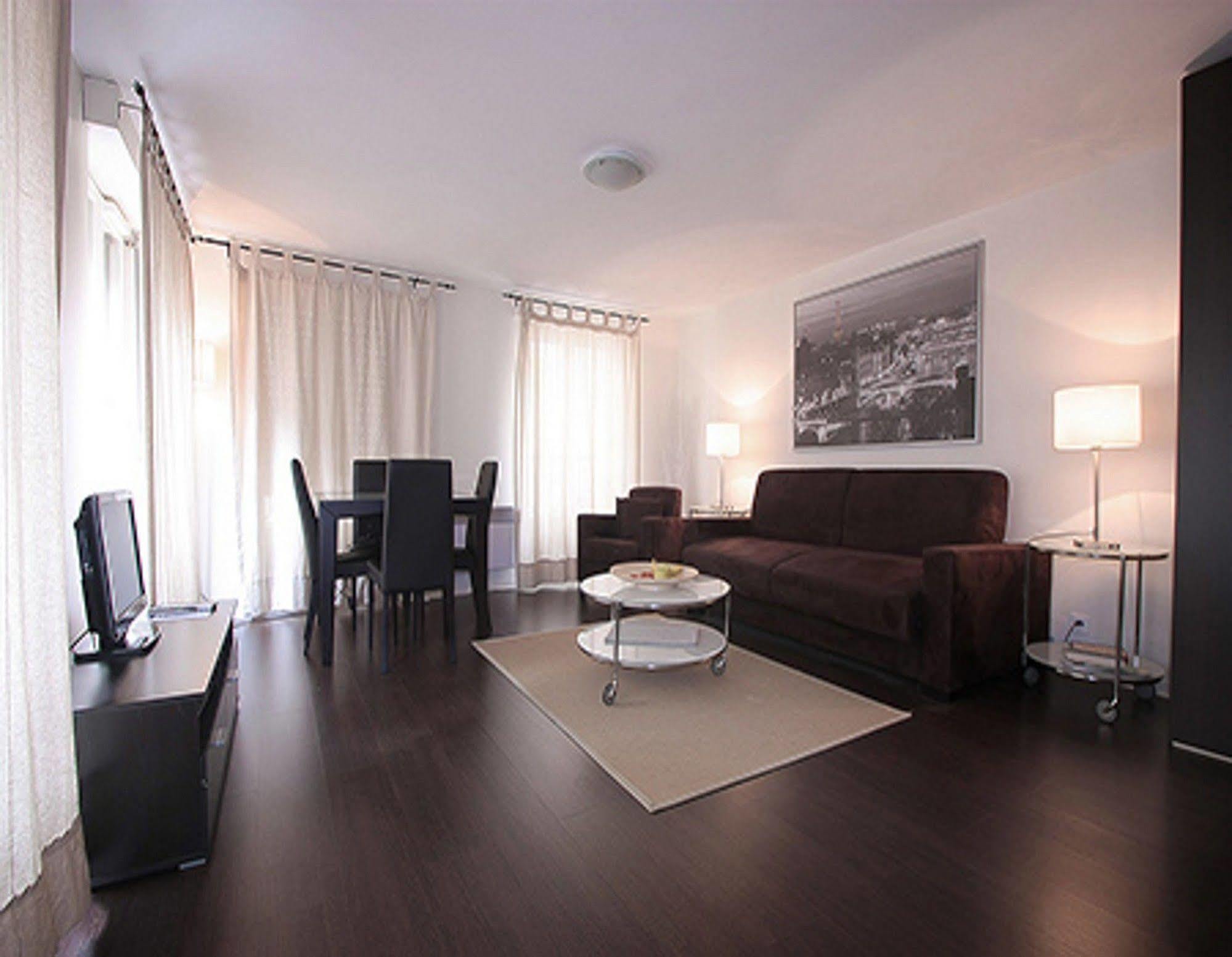 Bridgestreet Opera Apartments